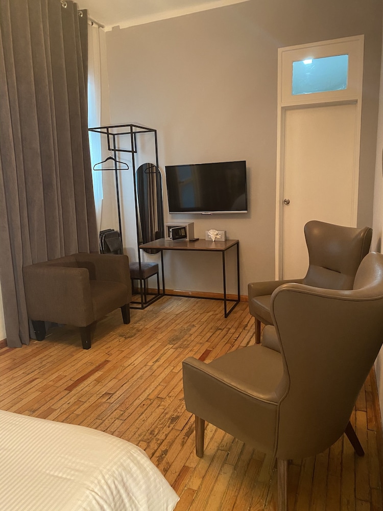 Hostal Alcazar 35/50