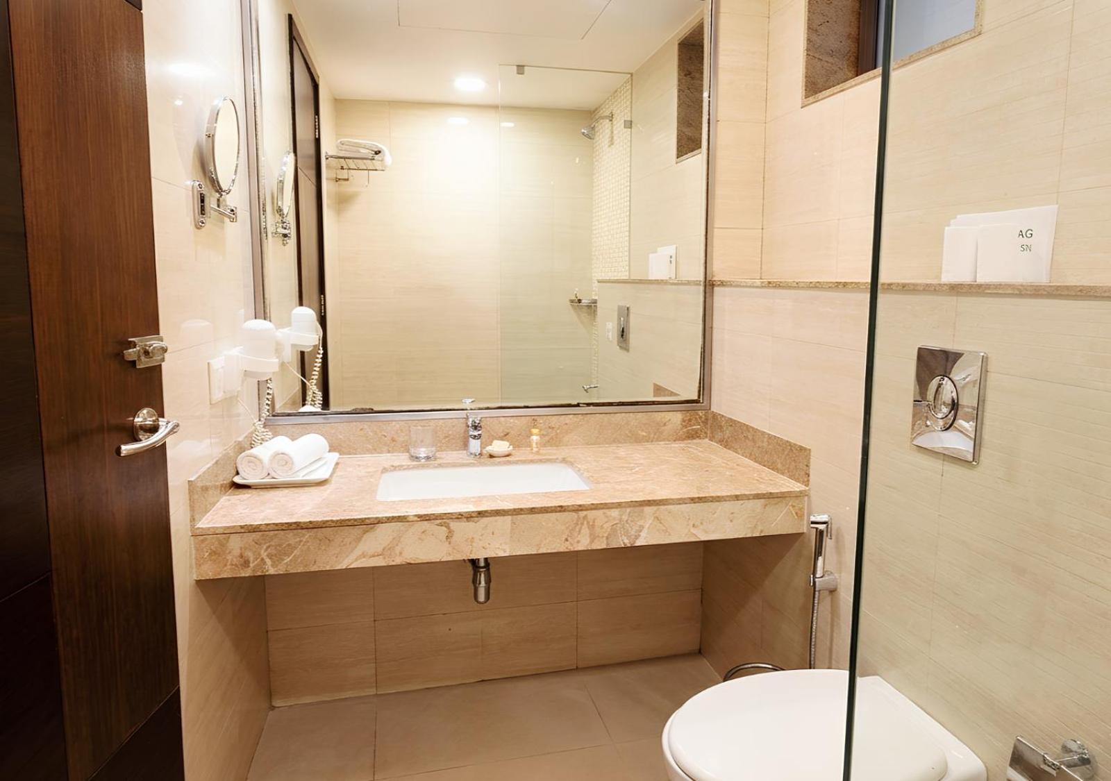 غرفة مفردة، Shervani Nehru Palace Hotel 6/7