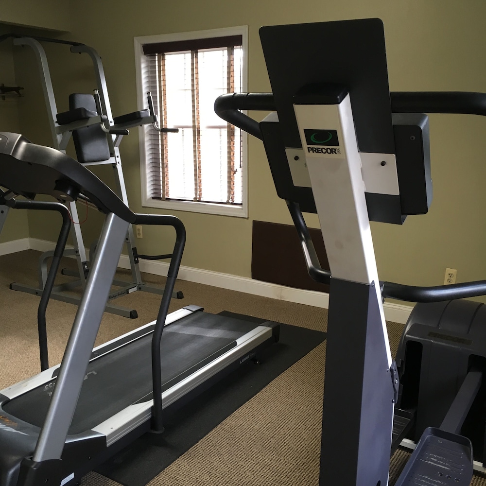 Colts Neck Inn Hotel 37/64