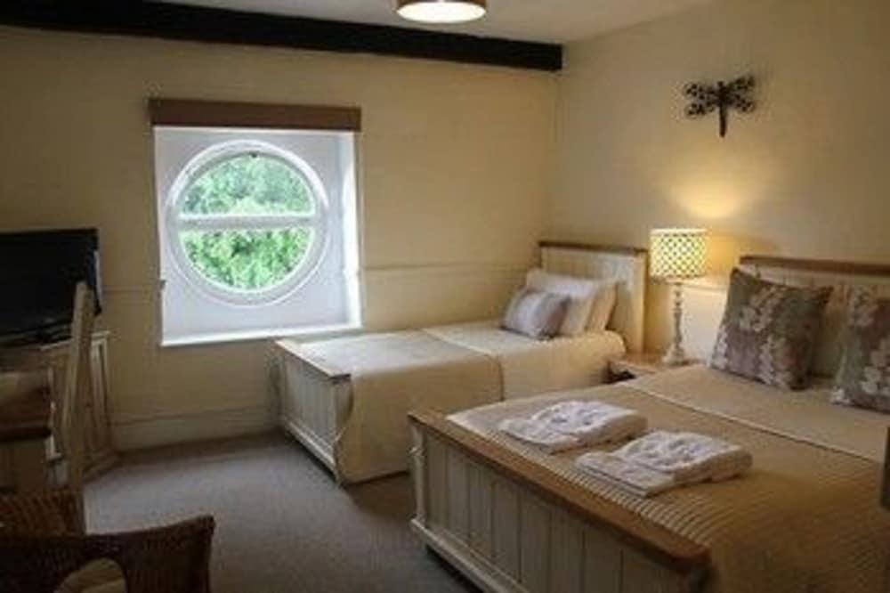 The Coach House 23/32