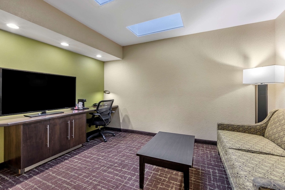 Comfort Inn San Diego Old Town 9/40