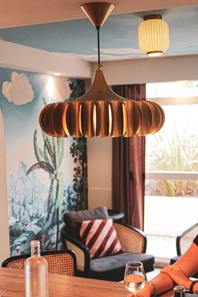 Hotel Restaurant Isidore by Soniho 35/50