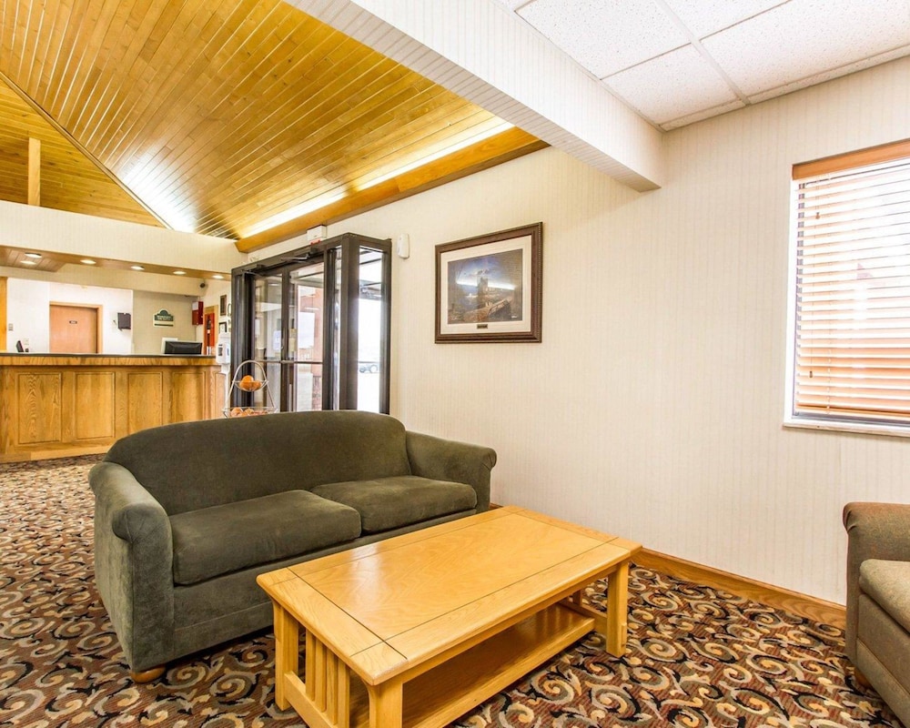 Quality Inn Suites Marion 32/44