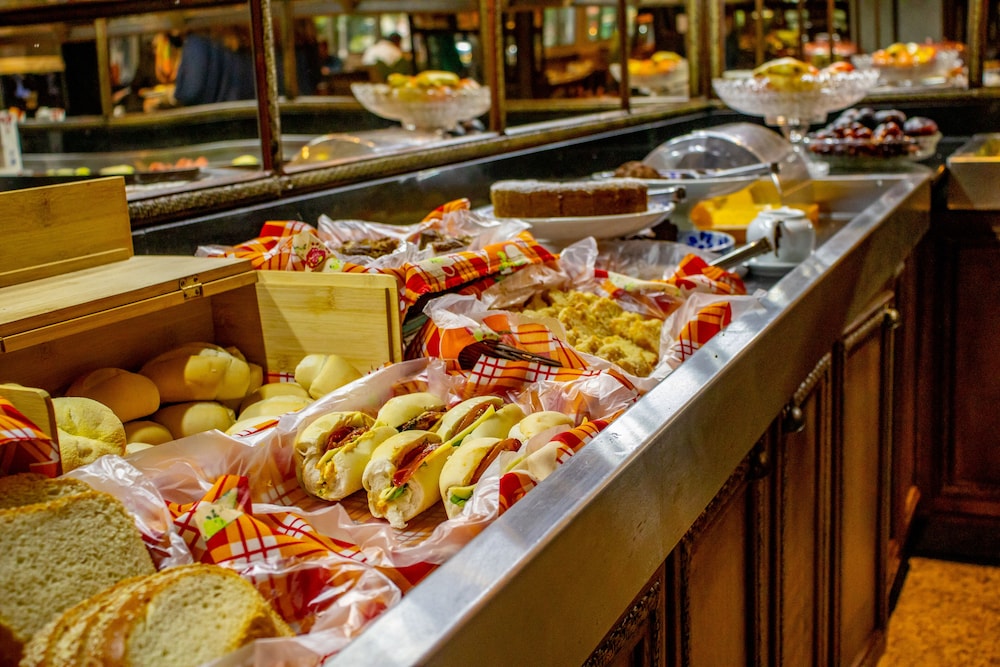 restaurant-cafeteria