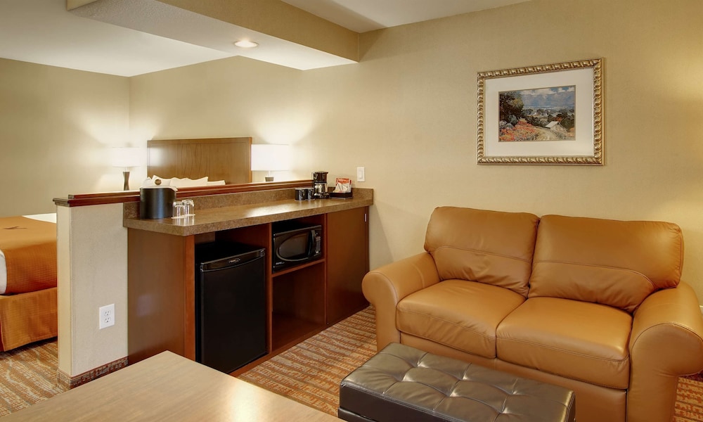 Best Western Lake Oswego/Portland Hotel & Suites 22/38