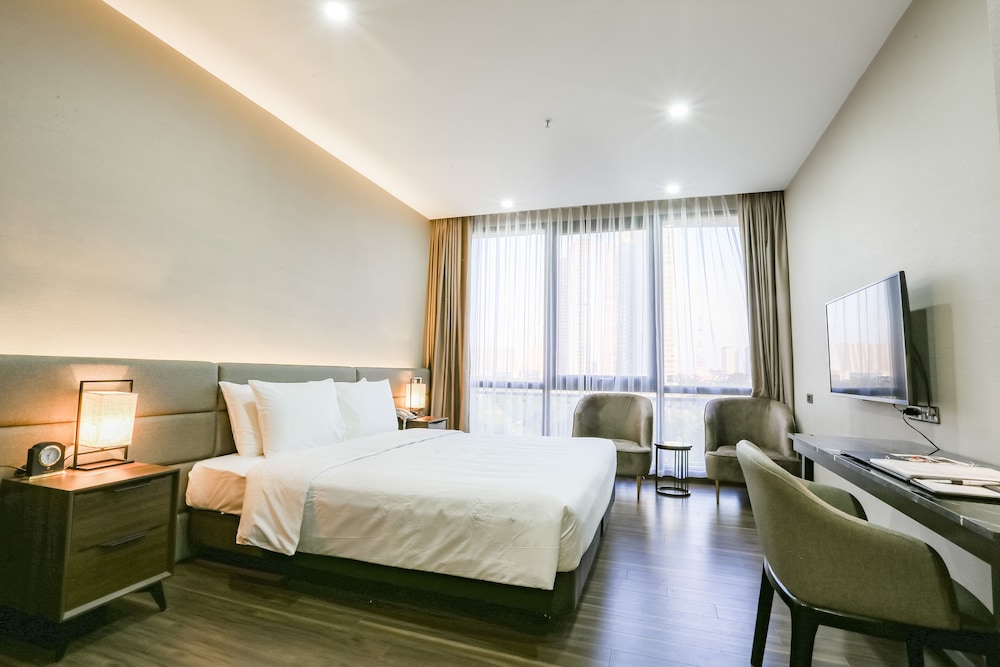 Western Skyline Hotel 7/29