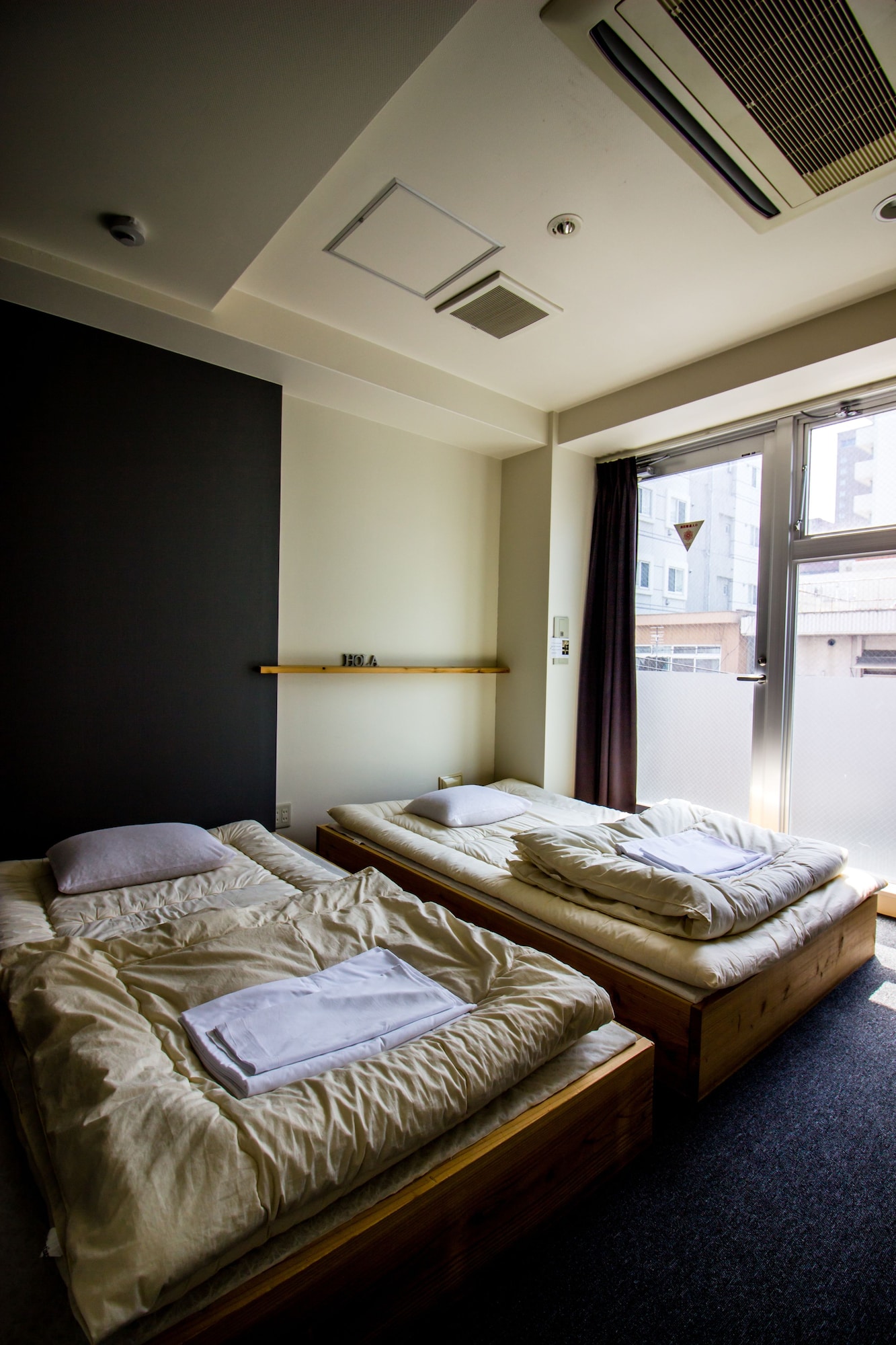 BASIC, TWIN BEDS