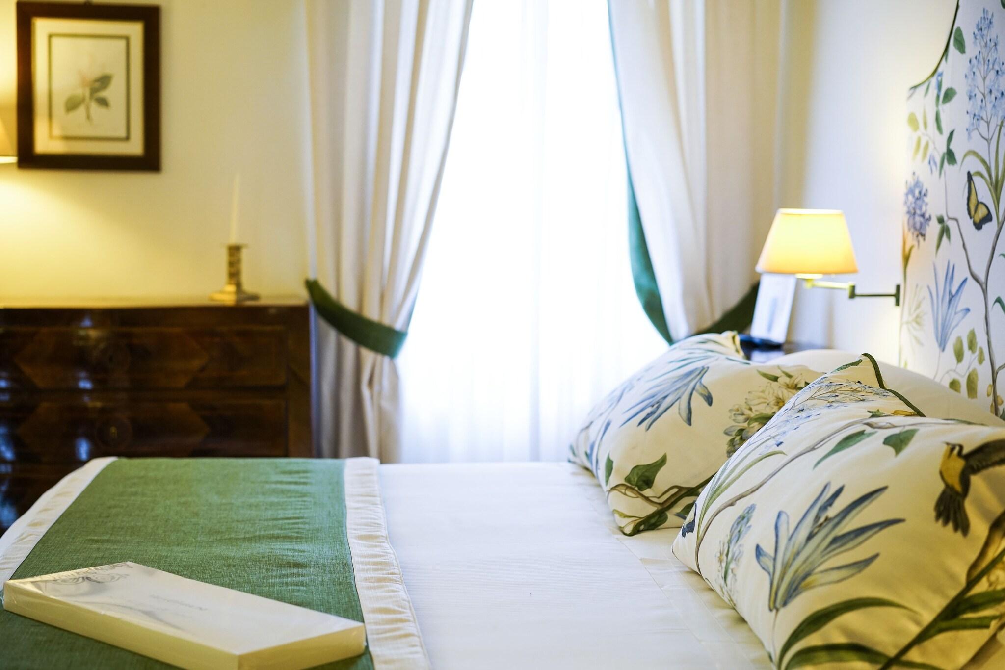 Suite, Sea View