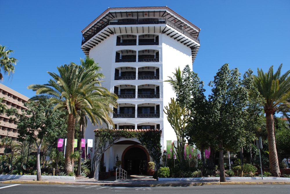 Parque Tropical Hotel in San Bartolome de Tirajana