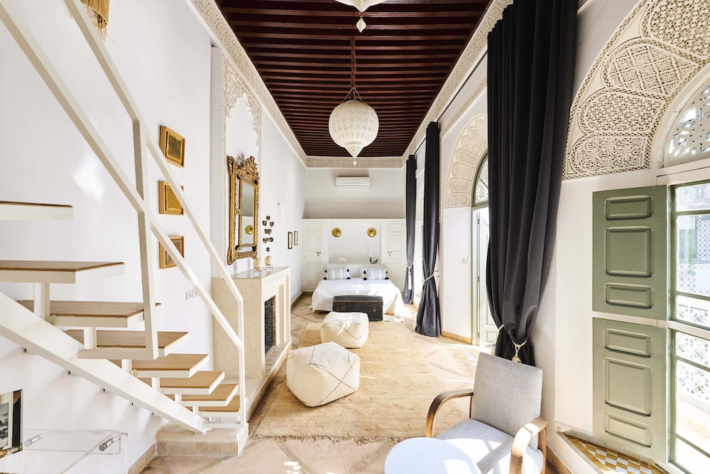 Riad Rafaele 9/74