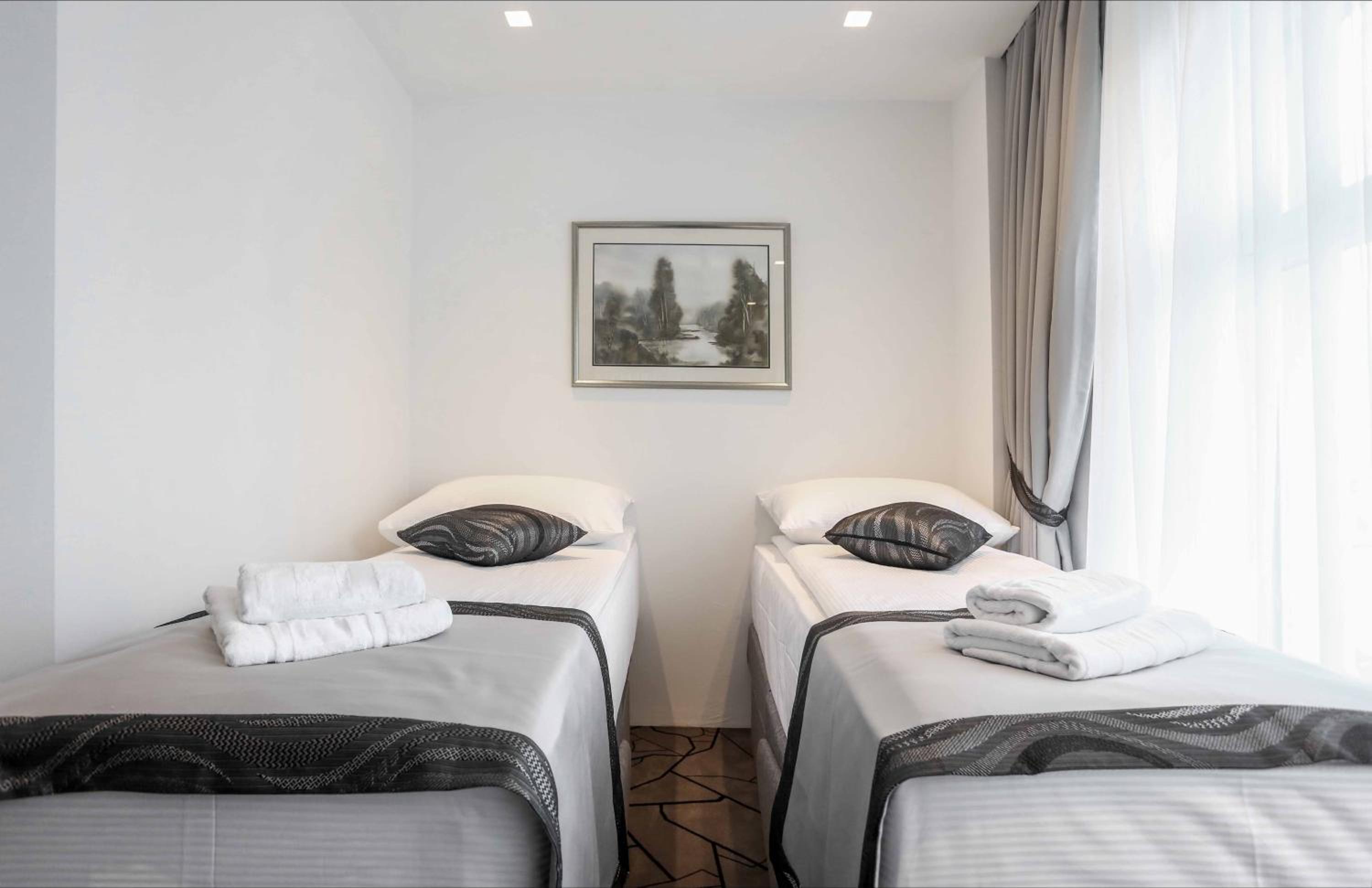 غرفة سوبيريور بسرير مزدوج أو سريرين منفصلين، Grad Hotel 5/10