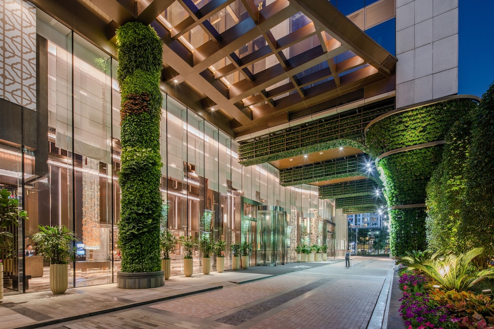 Jumeirah Guangzhou Hotel 6/75