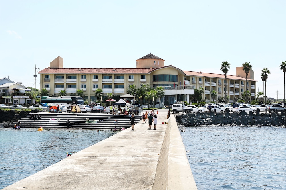Mega Resort 5/63