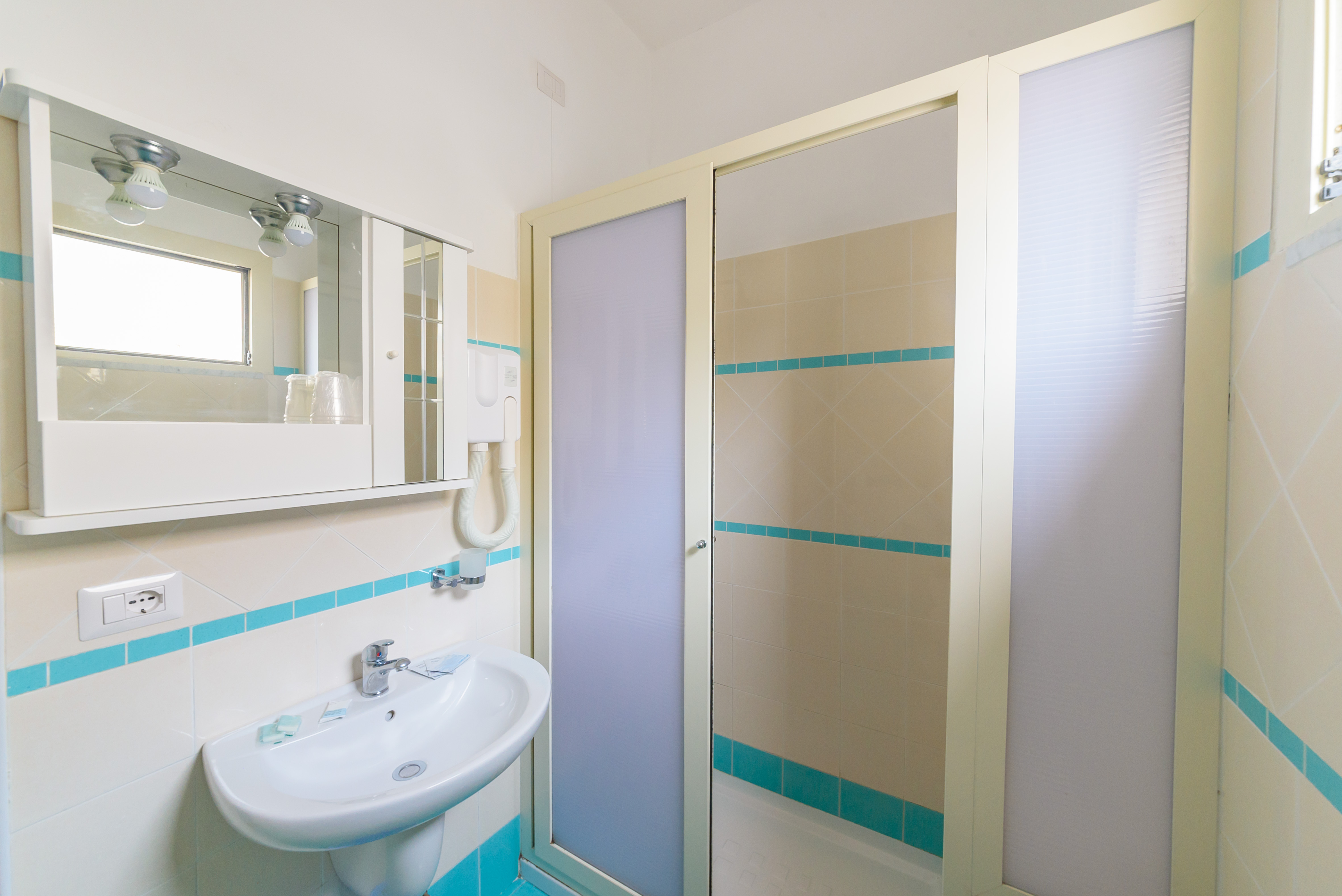 Room, Triple, HOTEL CELESTE 3/3