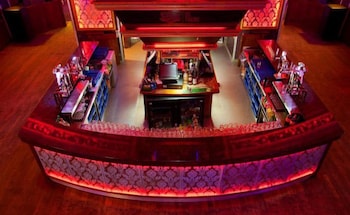 Camden Deluxe Hotel 49/56