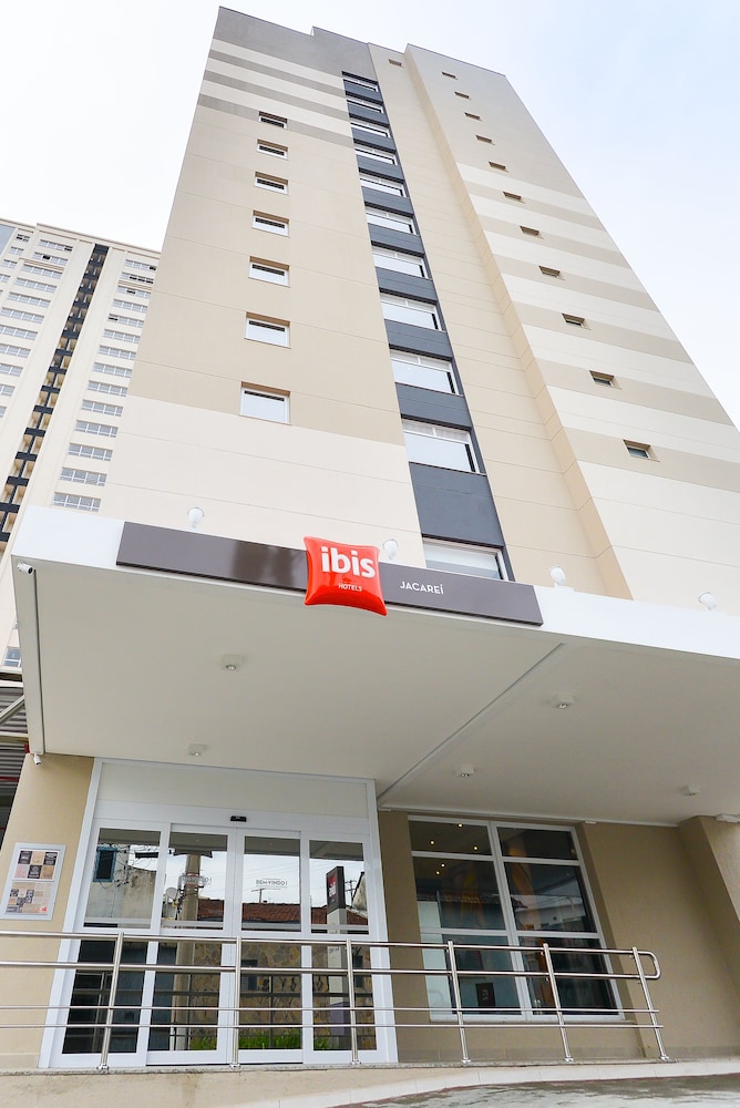 Ibis Jacarei 2/50