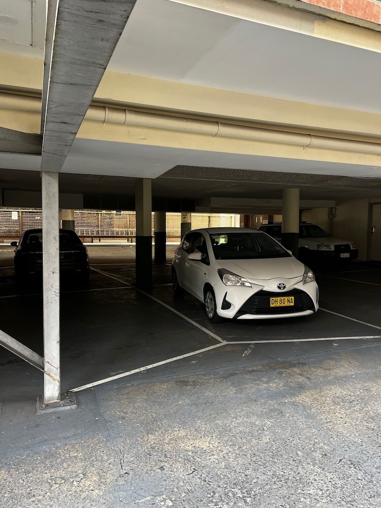 Edgecliff Lodge Motel 58/67