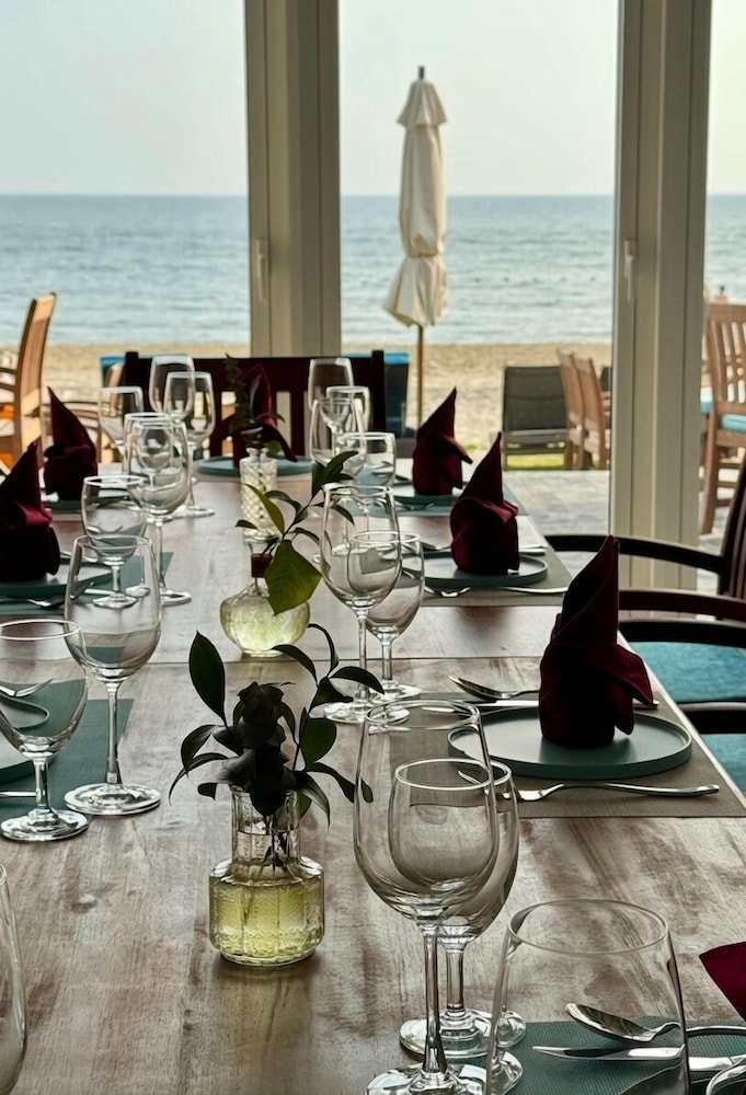 Ally Beach Boutique Hotel Hoian 25/50