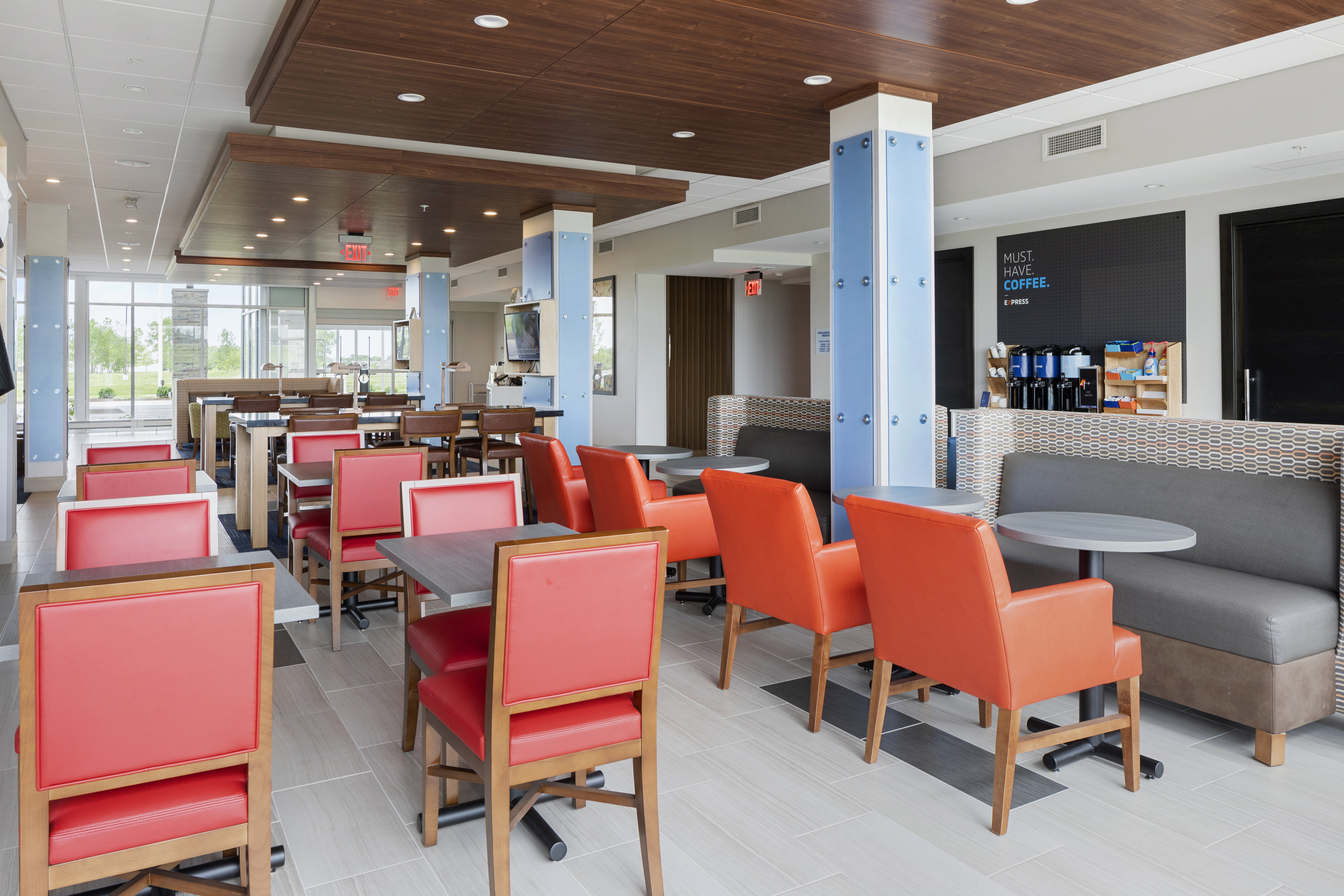 Holiday Inn Express Suites Bourbonnais East Bradley 47/67