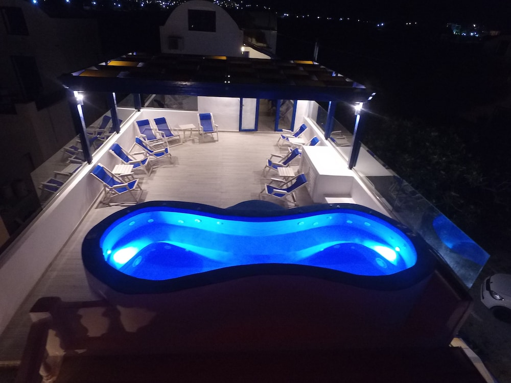 Honeymoon Beach 20/41