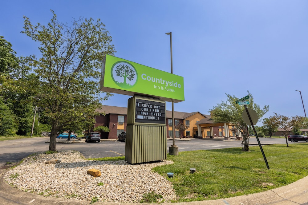 Countryside Inn And Suites 34/40