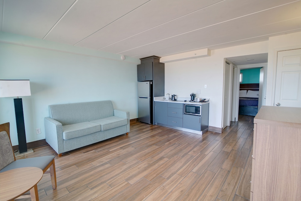 Marjac Suites 34/53