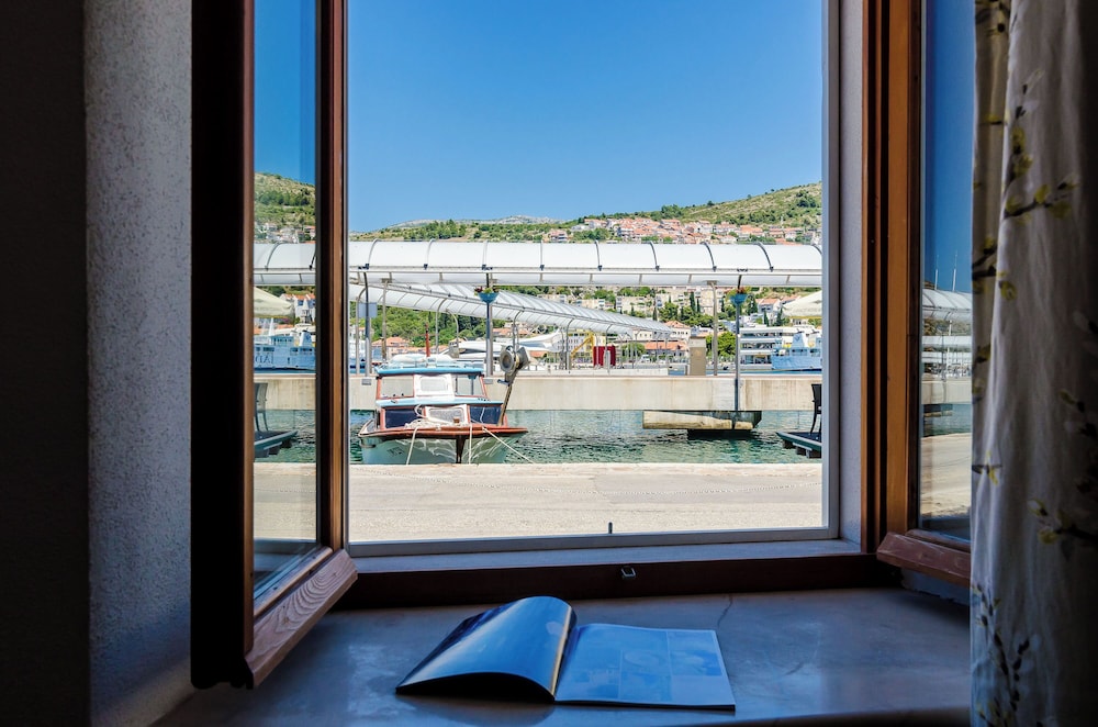 ORKA APARTMENTS 34/75