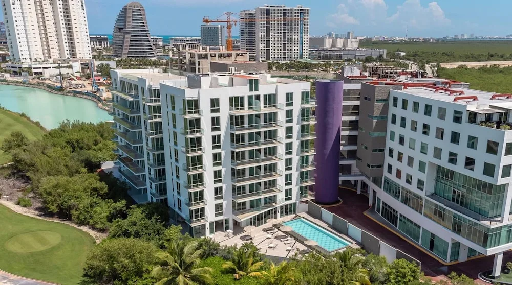 Amaan Vacation Suites 2/50