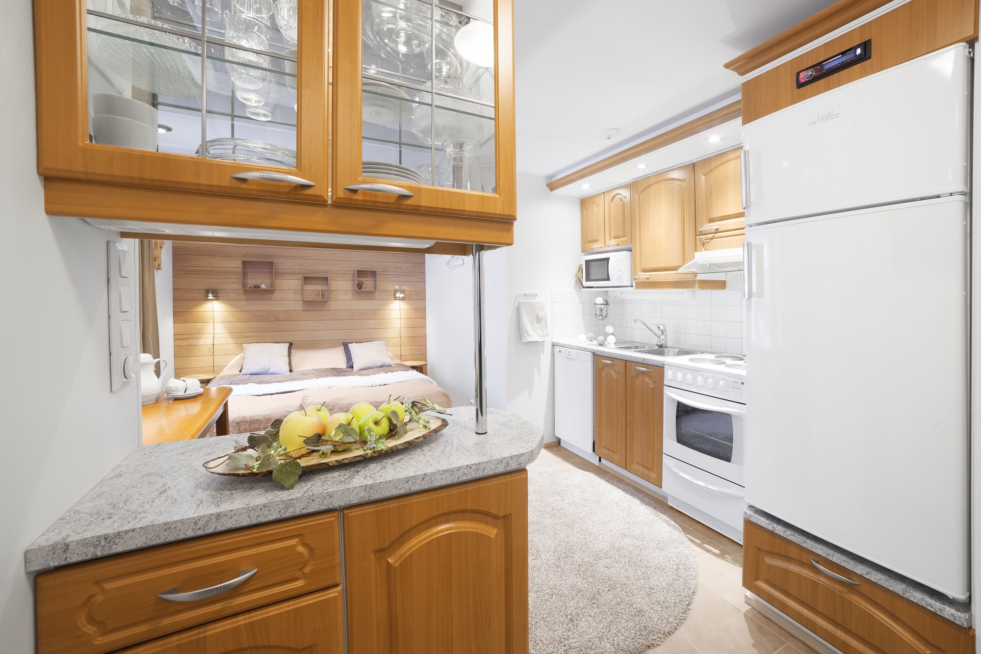Princess, Suite, Queen Bed, Pet Friendly 4/4