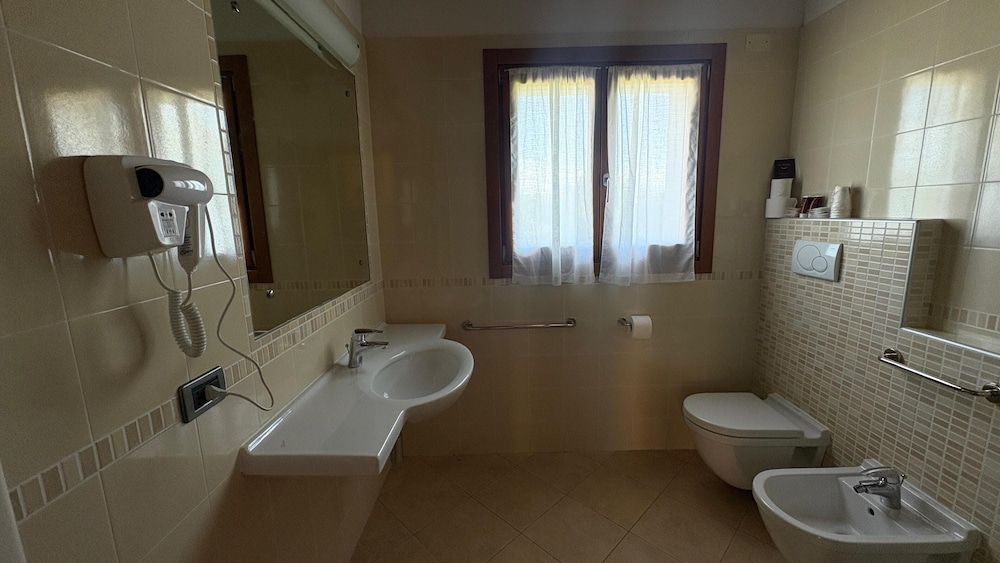 Kairos Garda Hotel 46/47