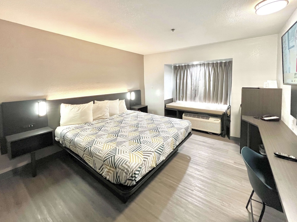 Motel6 Simpsonville, SC - Greenville 17/50