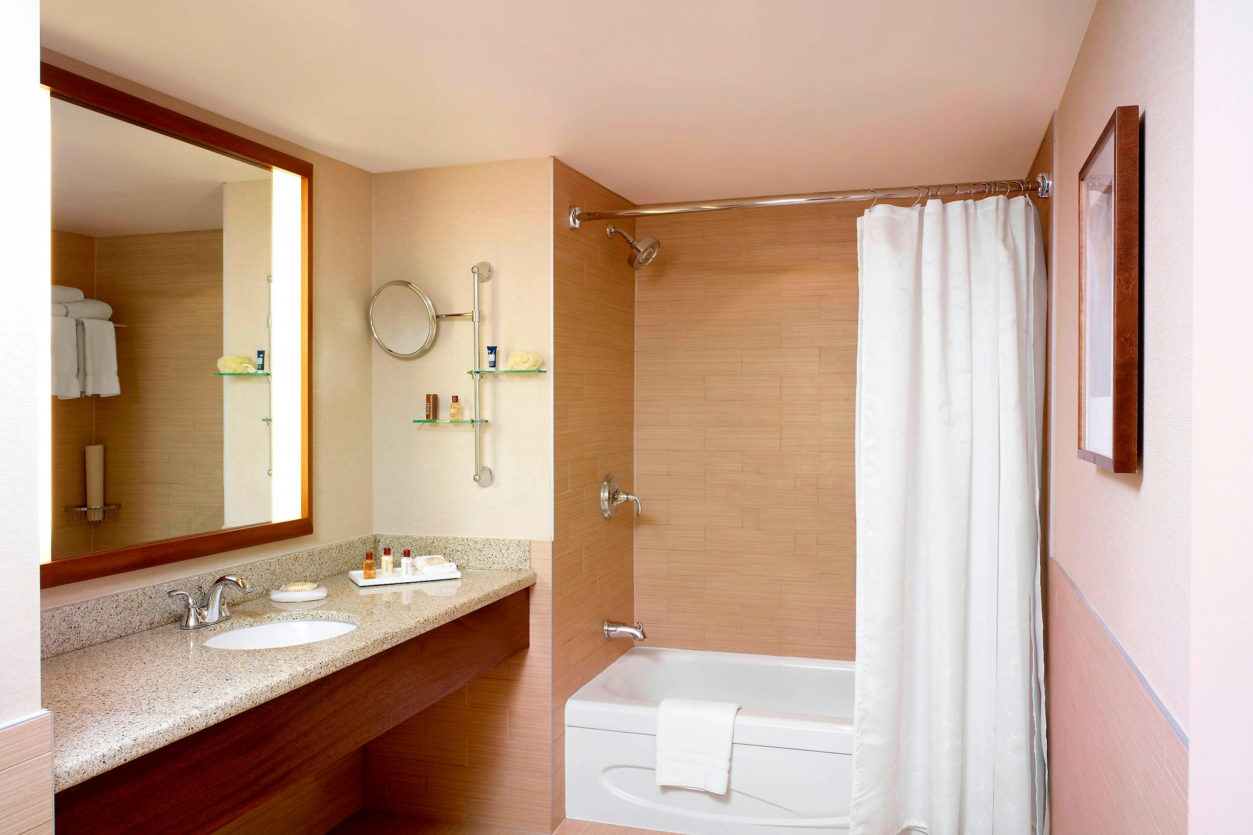 SHERATON VANCOUVER AIRPORT HOTEL 32/32