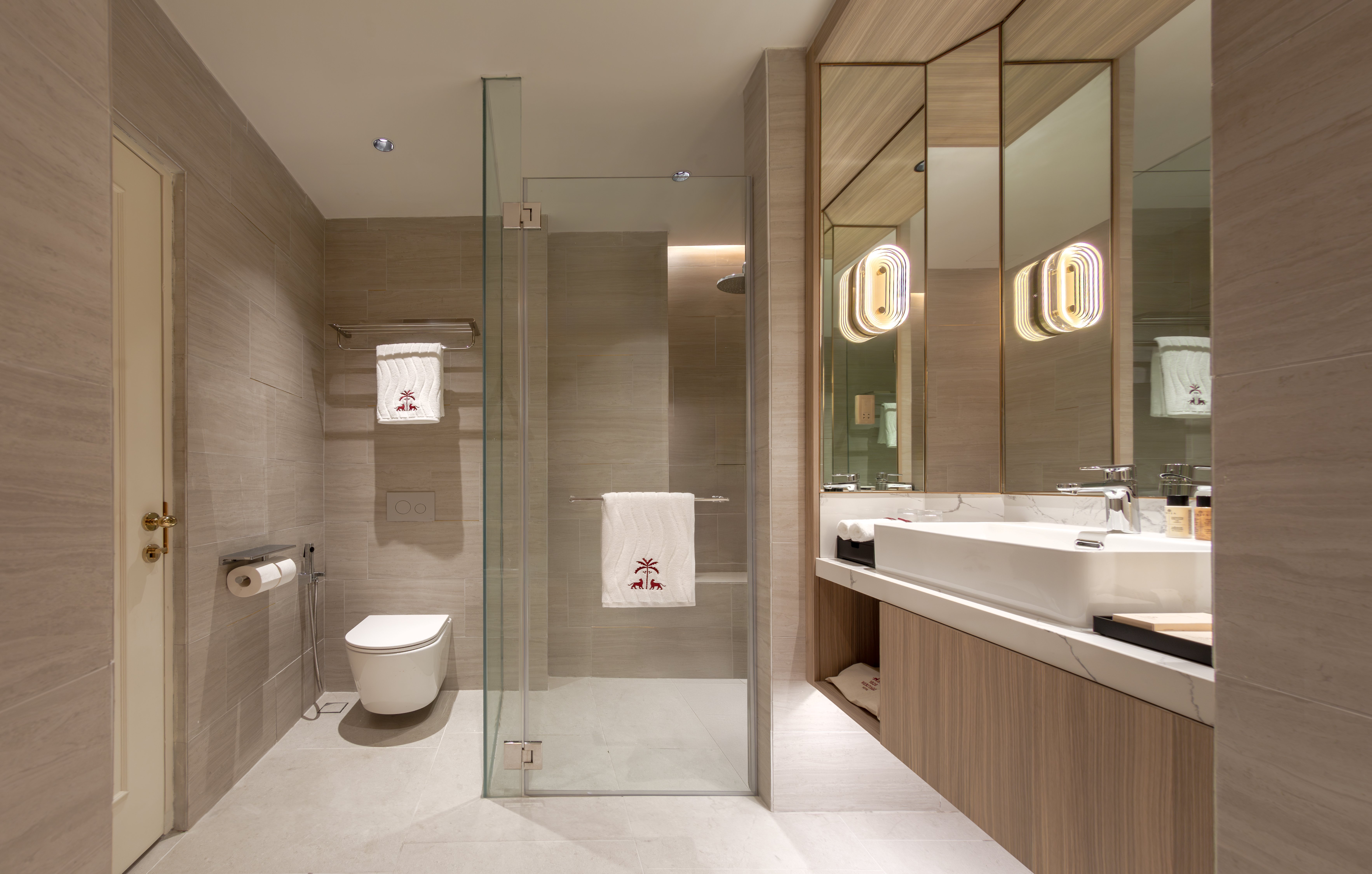 1926 Heritage Hotel by The Unlimited Collection 56/61