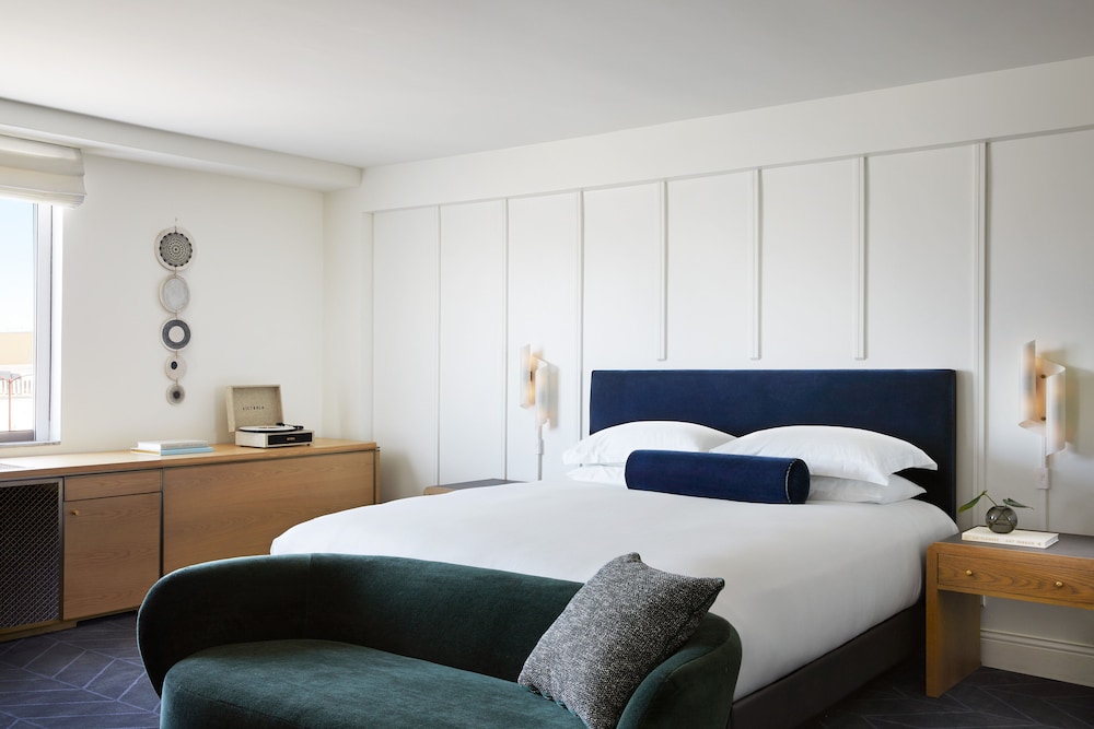 Spa, Premium, King Bed