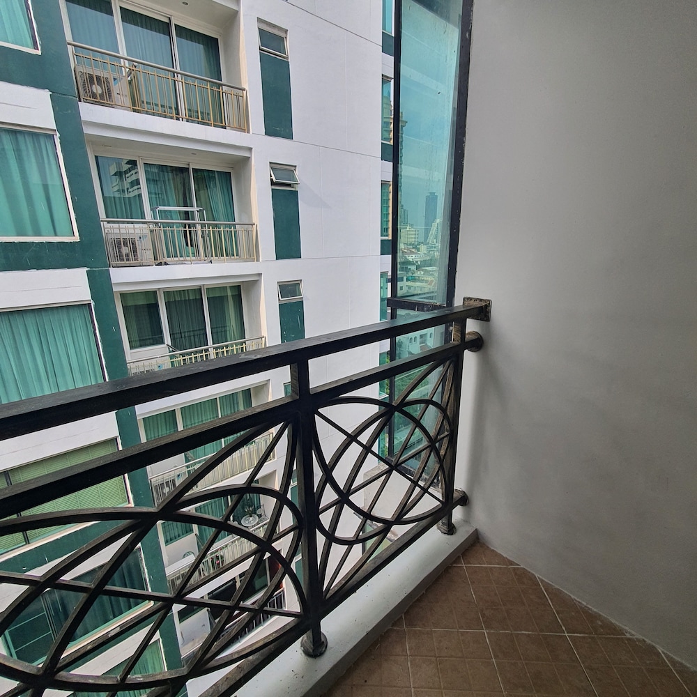 Admiral Premier Bangkok 4/69