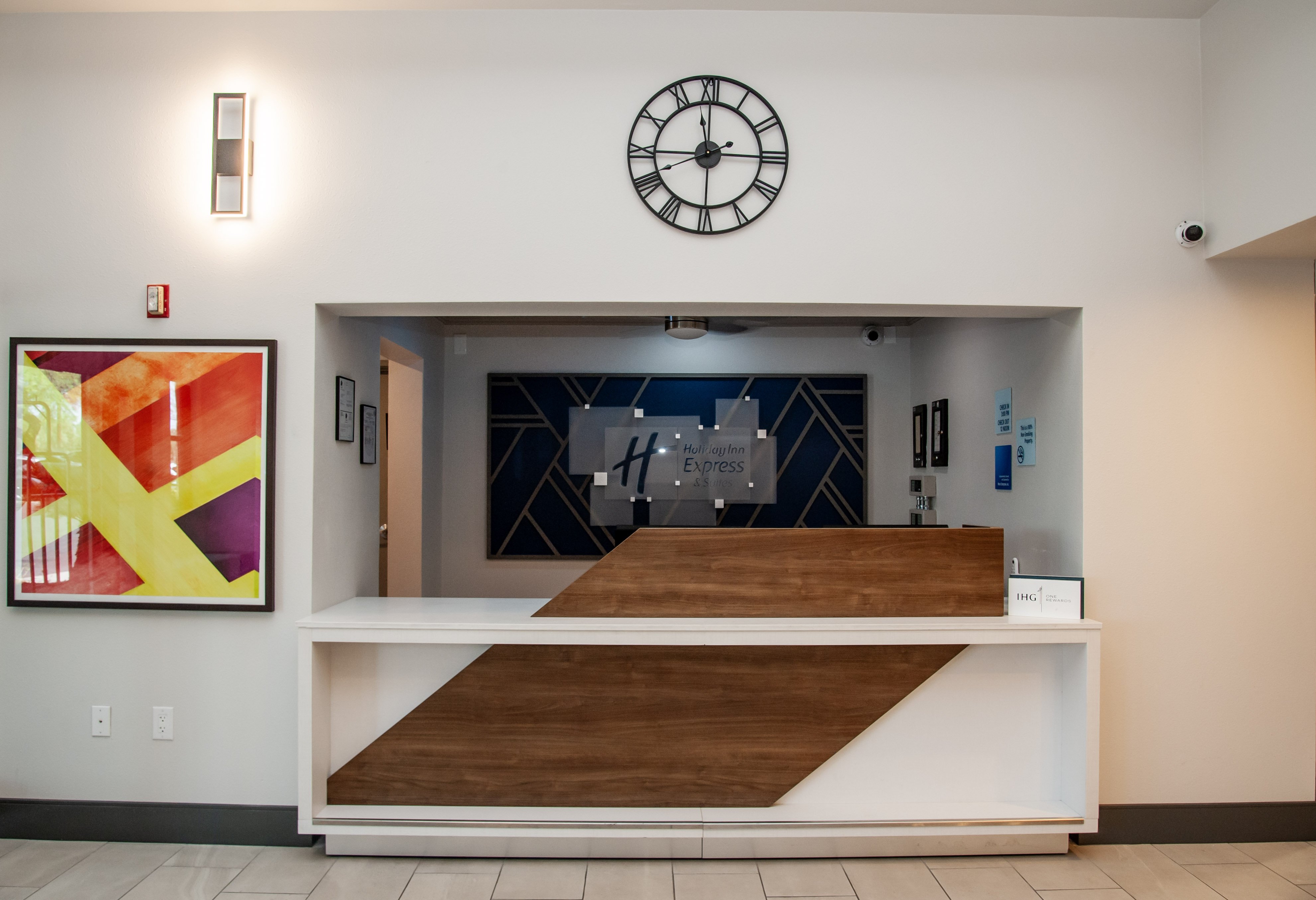 Holiday Inn Express Tucson Airport 7/75