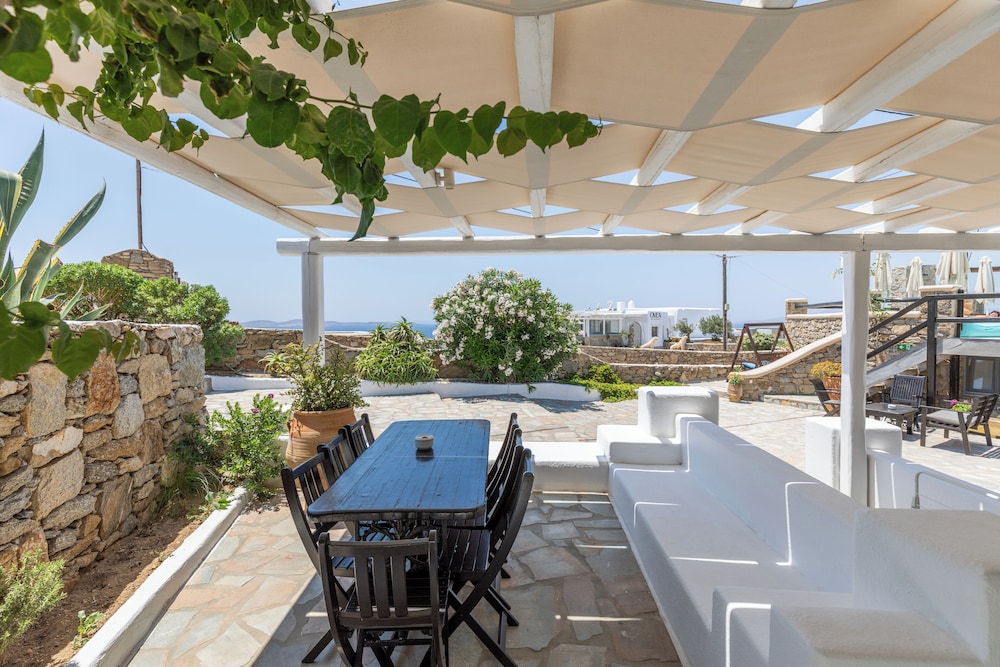 Villa Konstantin Rooms & Suites 38/48