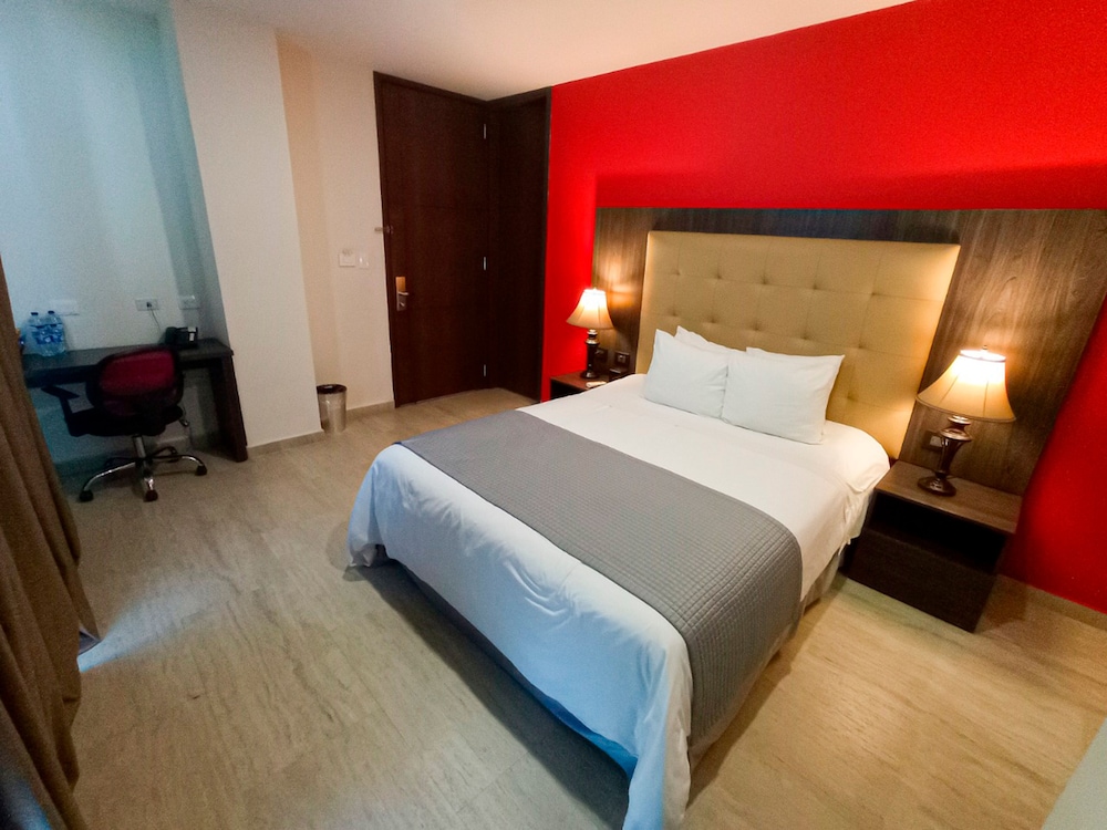 Ramada Cucuta 9/28