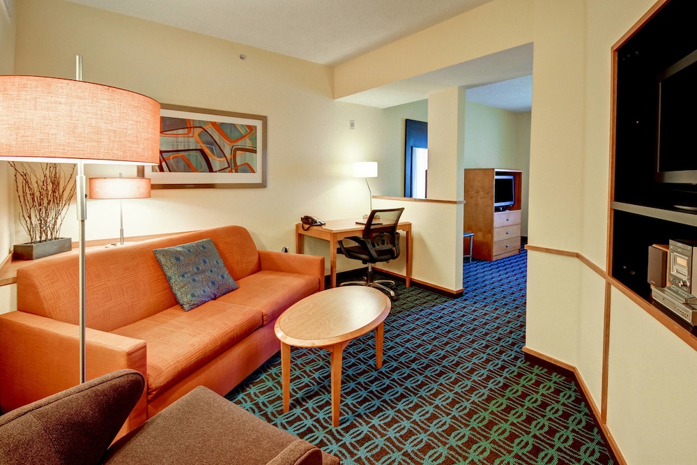 Fairfield Inn Suites Saratoga Malta 17/19