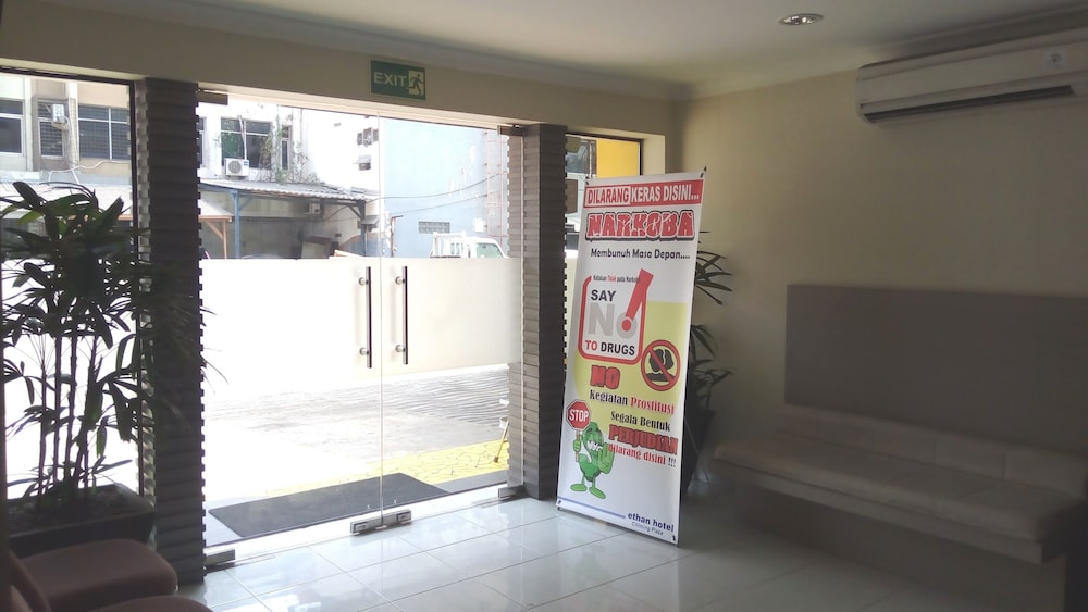 Ethan Hotel Cilincing Plaza 4/15