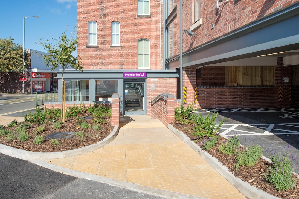 Premier Inn Leek Town Centre Hotel 44/47
