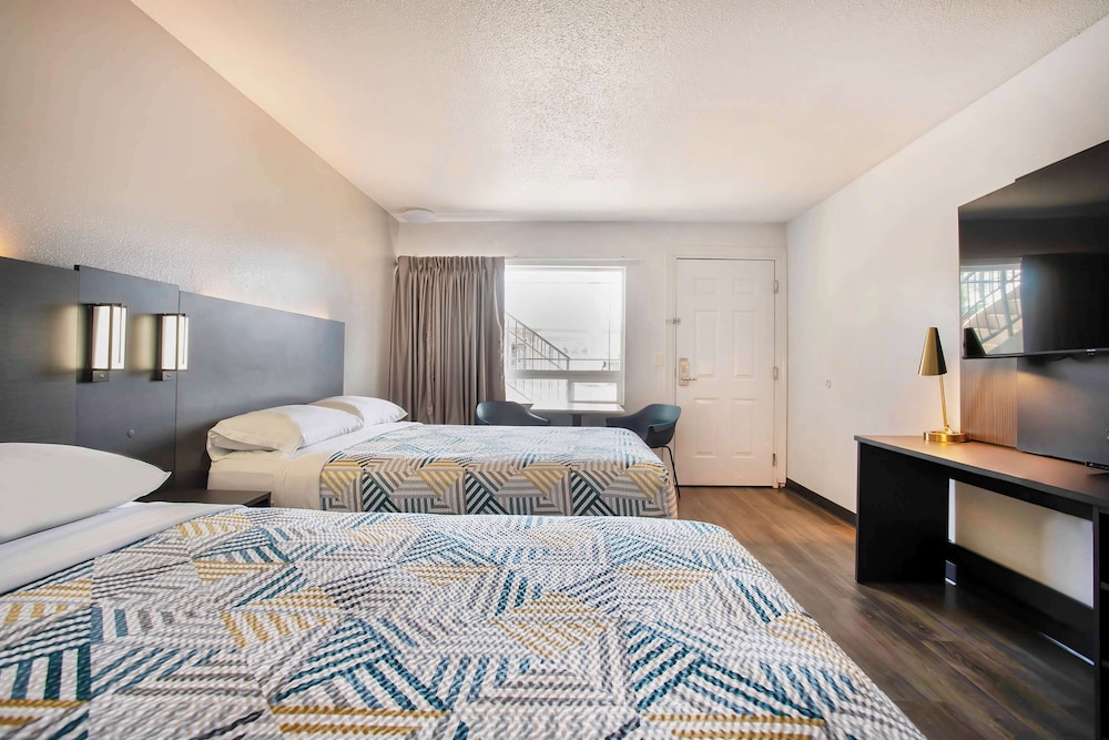 Motel6 Bend, OR 30/58
