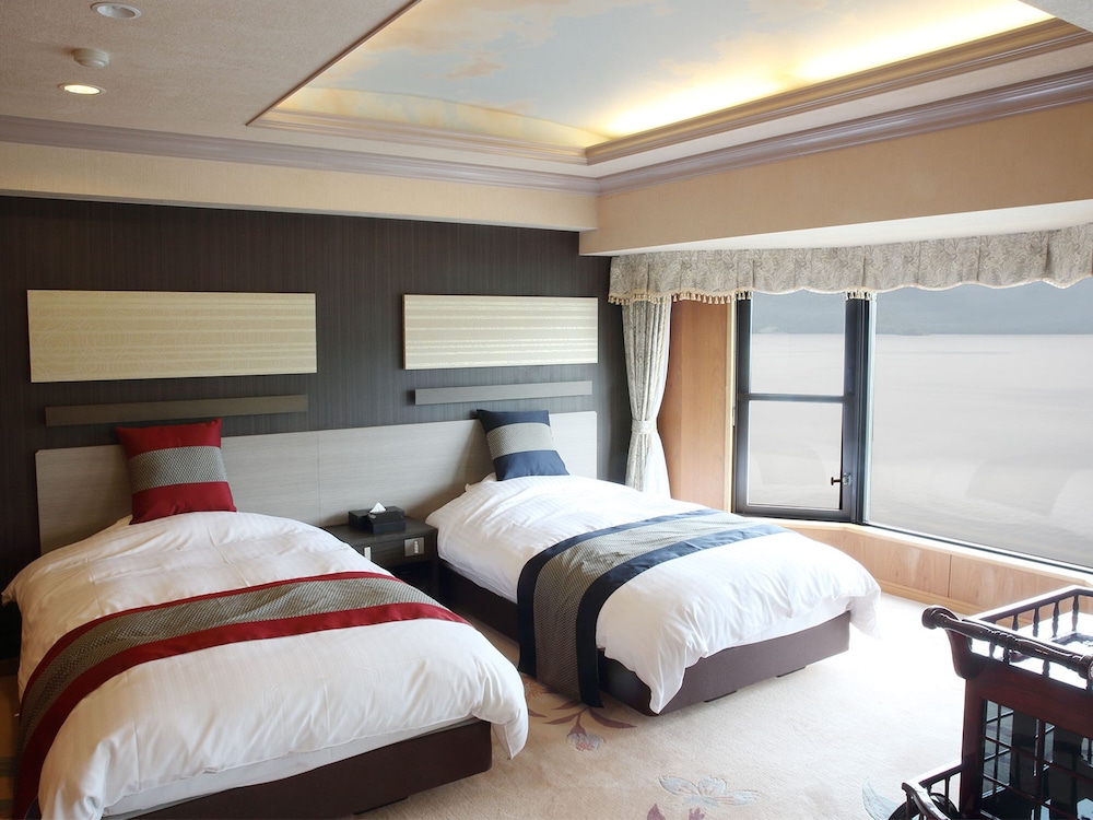 New Akan Hotel 9/41