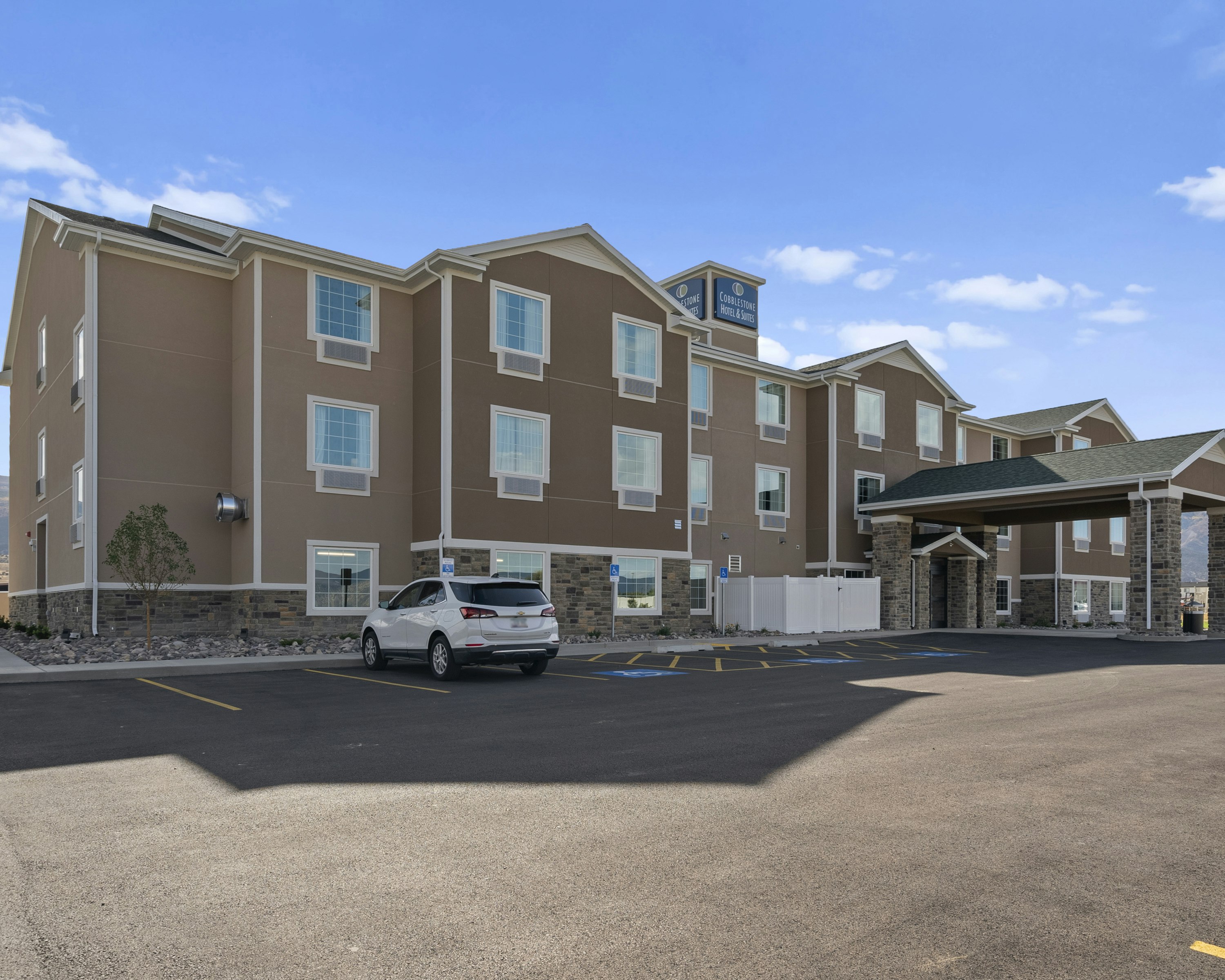 Cobblestone Hotel & Suites - Ephraim 40/50