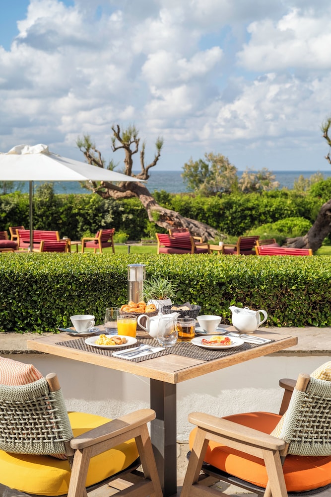 Hotel La Reserve 56/77
