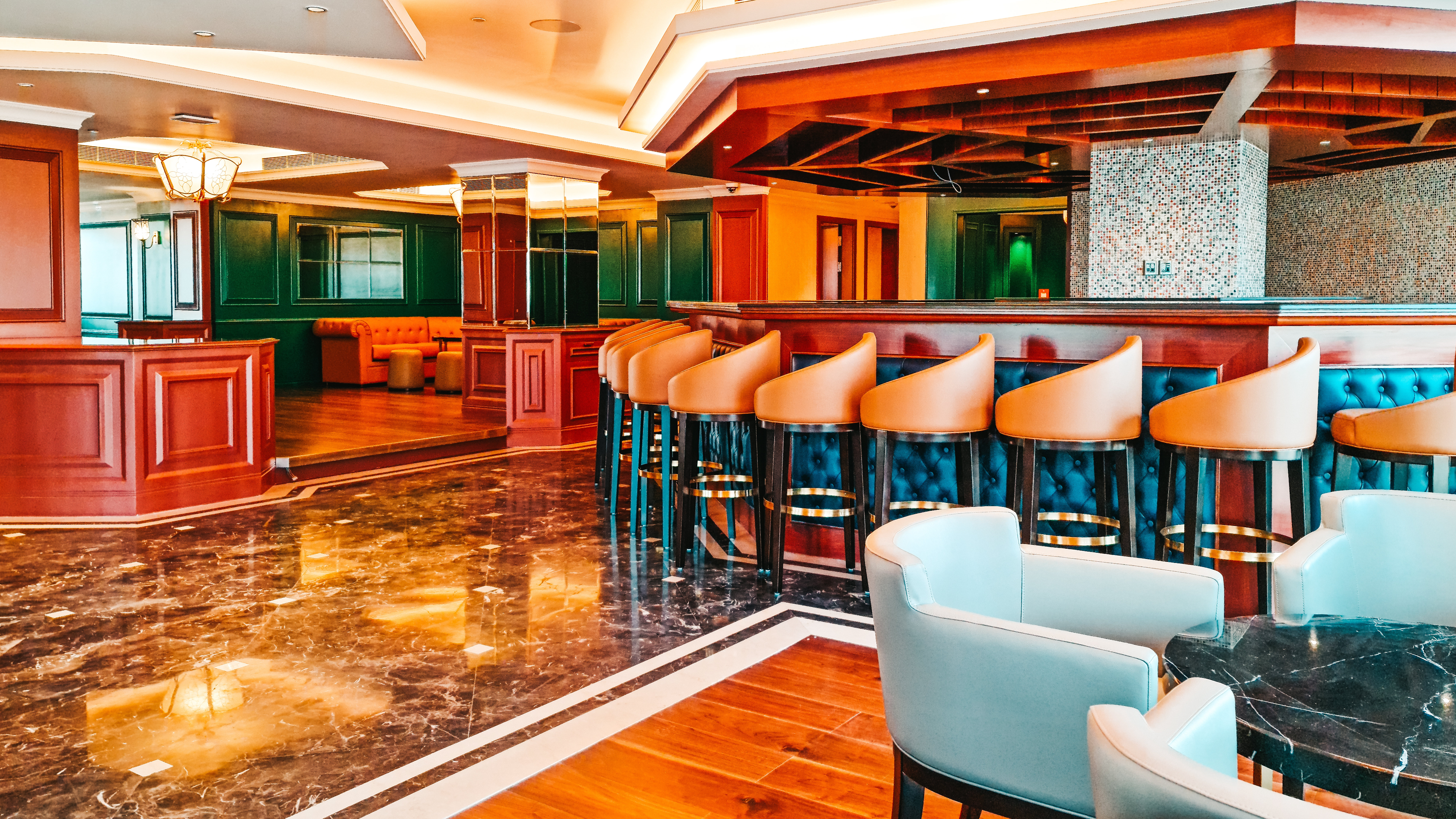 Holiday Inn Dhaka City Centre 37/48