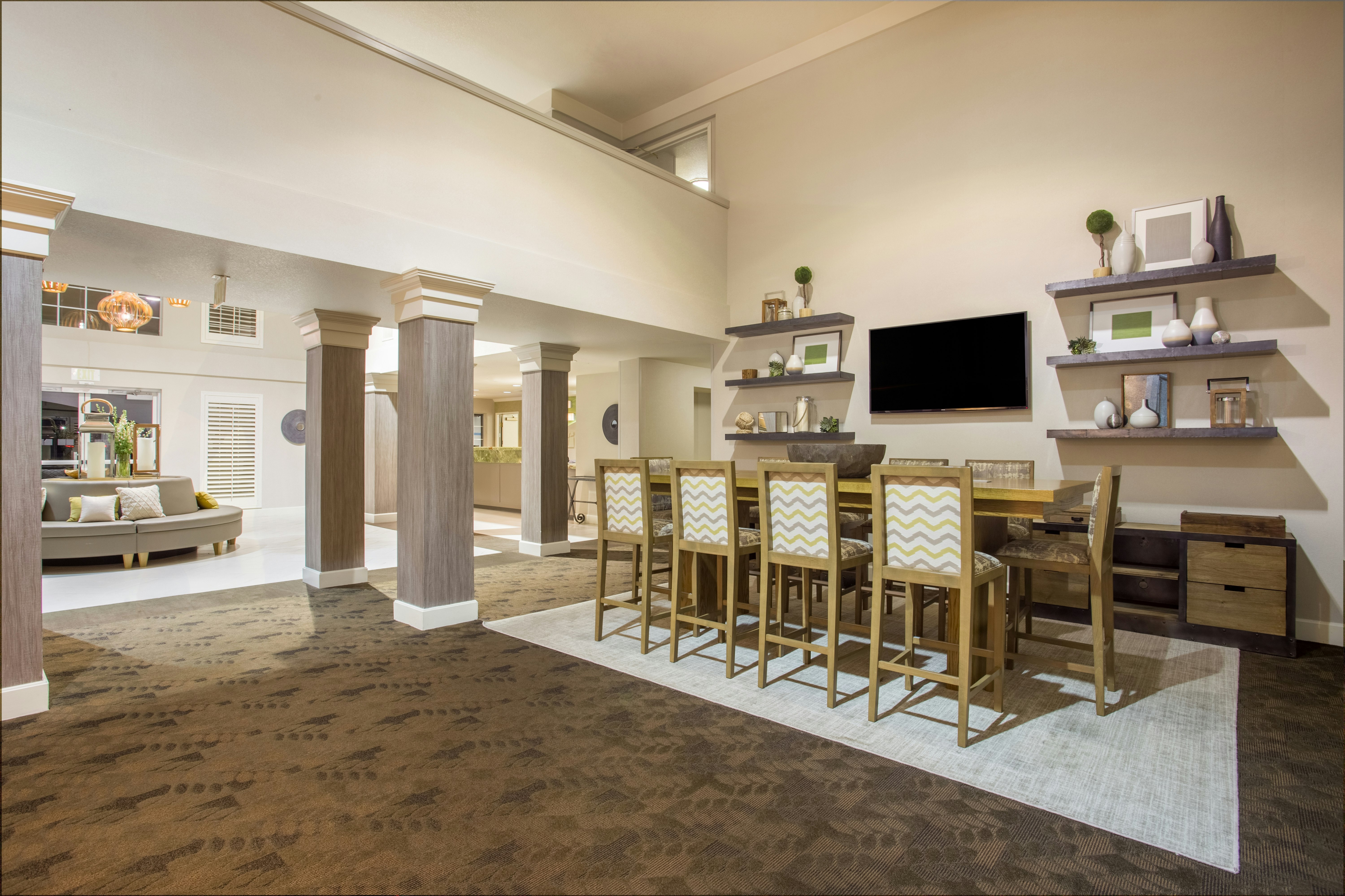 HOLIDAY INN AUBURN 28/57