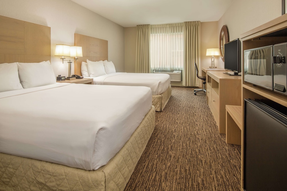 DoubleTree by Hilton Hotel Portland - Tigard 10/28