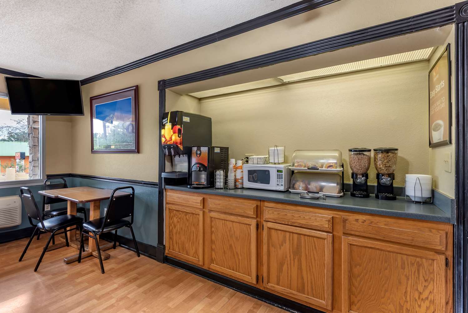 Econo Lodge Erlanger - Cincinnati Airport 5/18