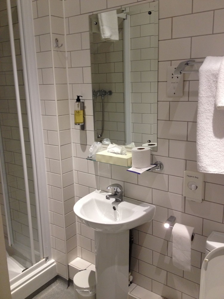 BRIGHTON HOTEL(FORMERLY BEST WESTERN BRIGHTON) 41/45